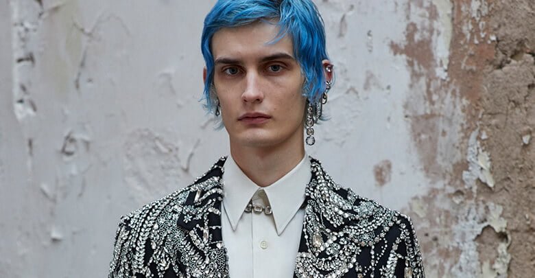 Alexander McQueen: Menswear AW19 - 10 Magazine