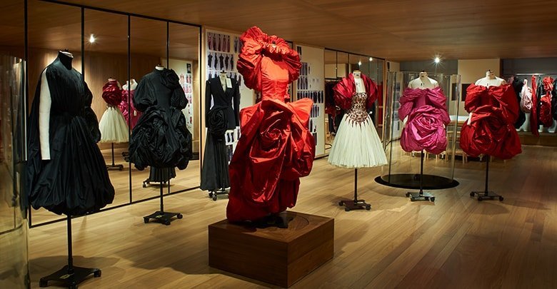 Ten's To See: 'Roses' at Alexander McQueen - 10 Magazine