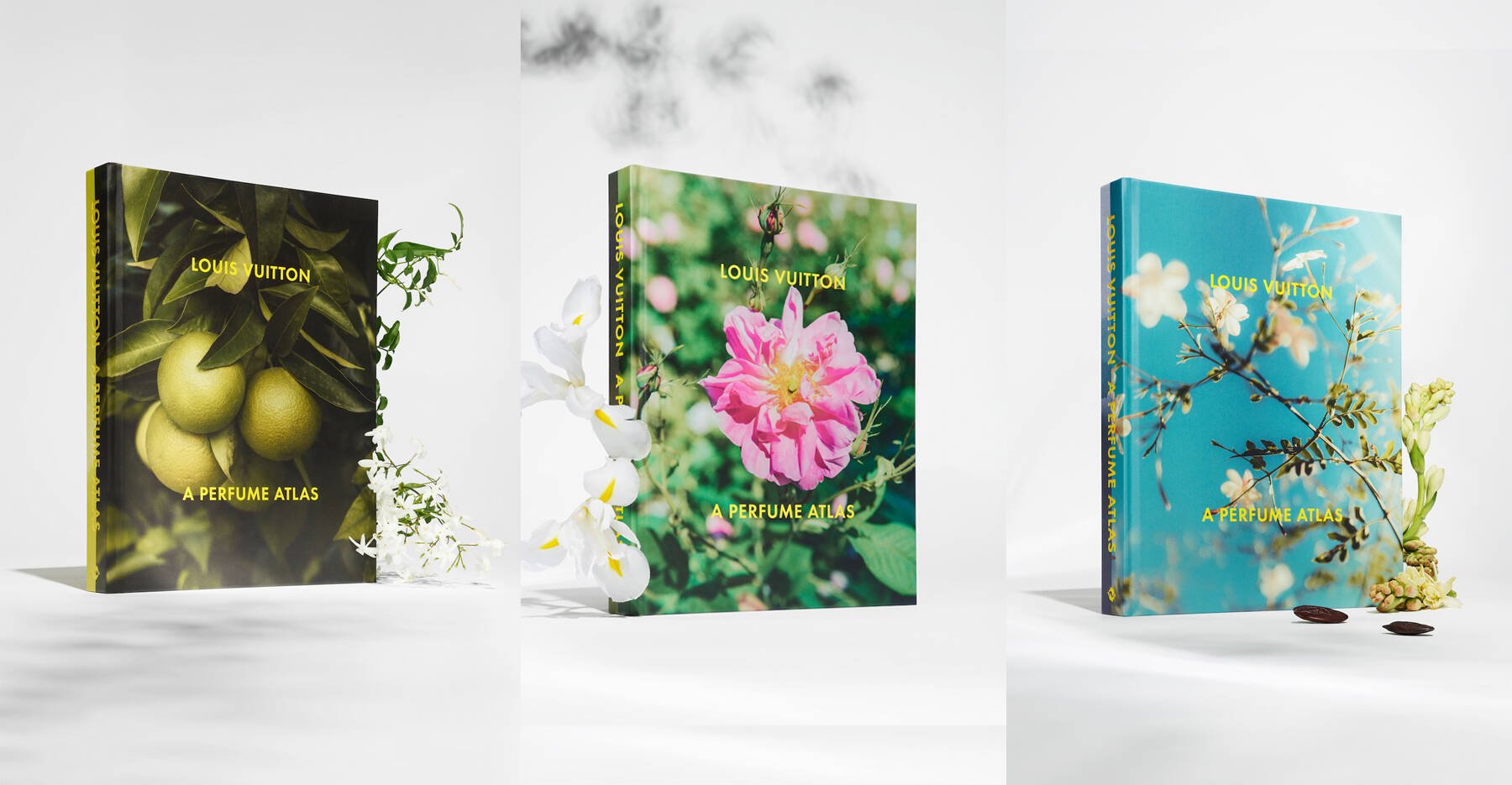 【 新品 】LOUIS VUITTON：A PERFUME ATLAS Louis Vuitton: A Perfume Atlas, English Version - Trunks