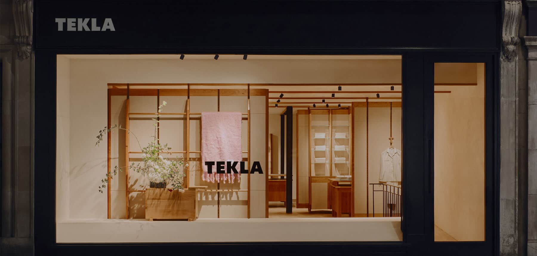 Tekla opent eerste vlaggenschip van Londen