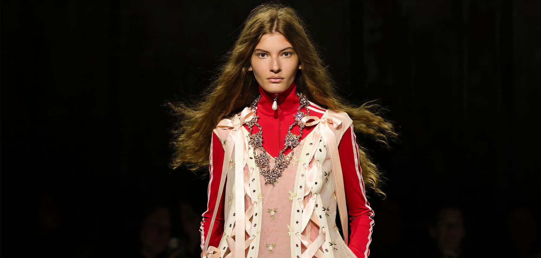 Simone Rocha: confectiekleding AW26 – 10 tijdschrift