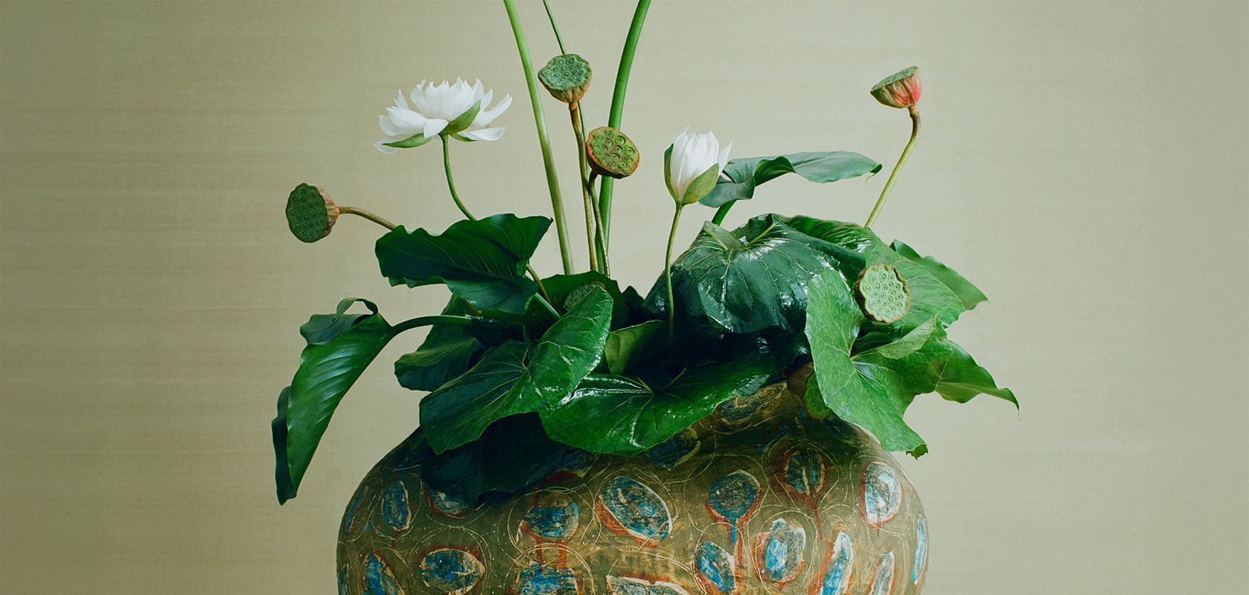 BEKIJK: Jonathan Anderson’s Dior Sophomore Womenswear Show live vanuit Parijs