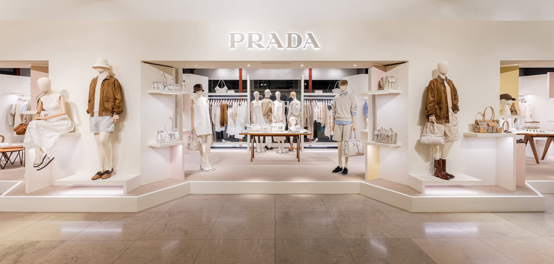 Prada Days Of Summer verschijnt in Harrods