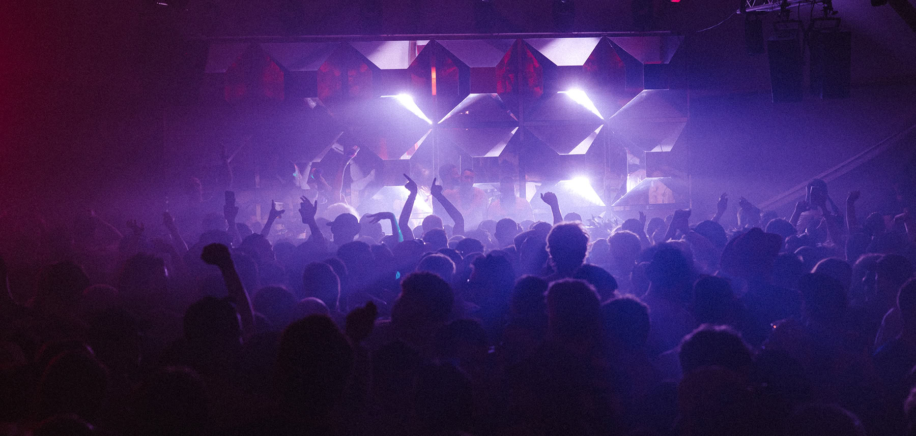 Peach On Gala Festival, Dreamland und Verbindungen jenseits des Algorithmus