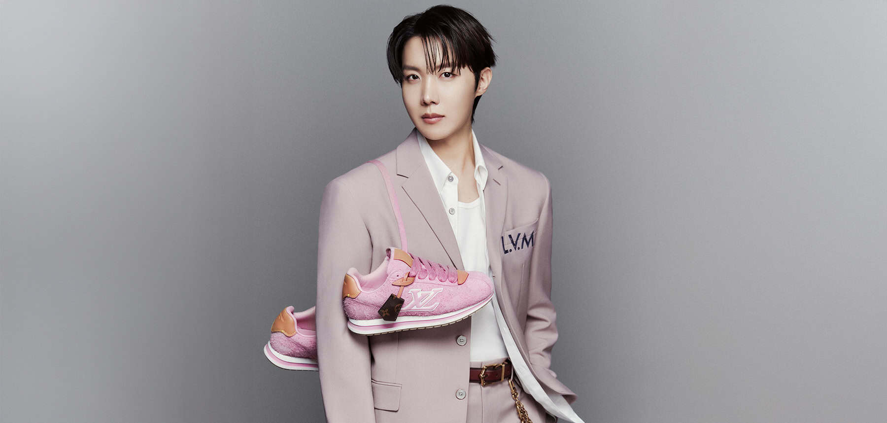 Tien liefdes: Louis Vuitton x J-Hope LV Buttersoft sneaker